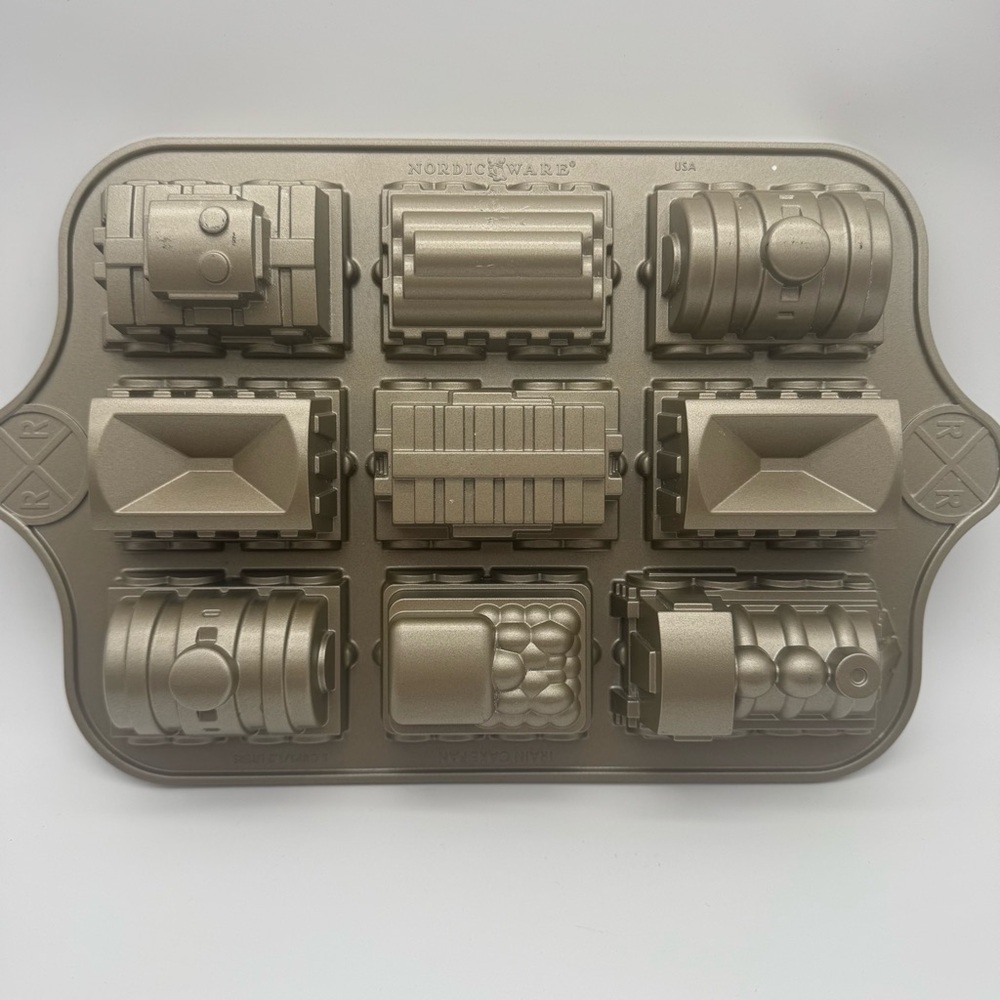 Nordic Ware Silver Train Cake Pan